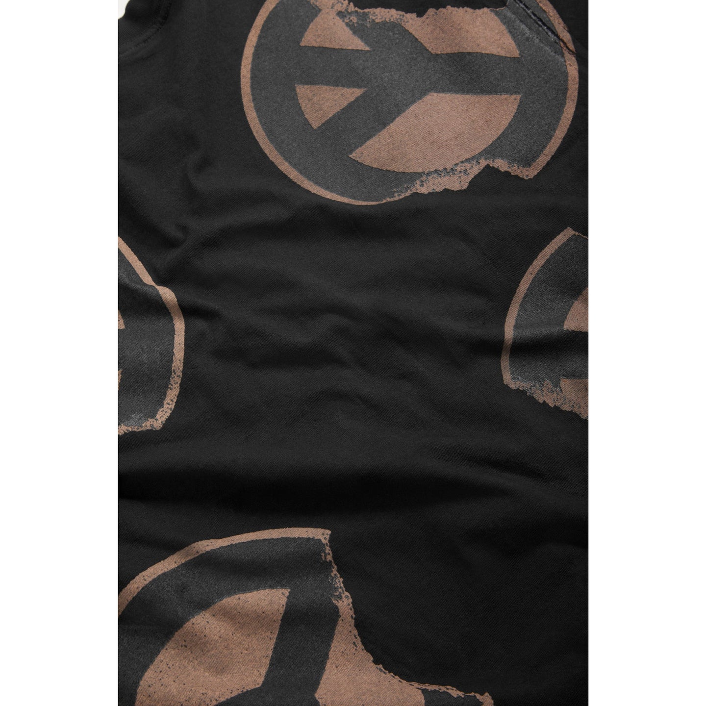 STICKER ALL OVER TEE