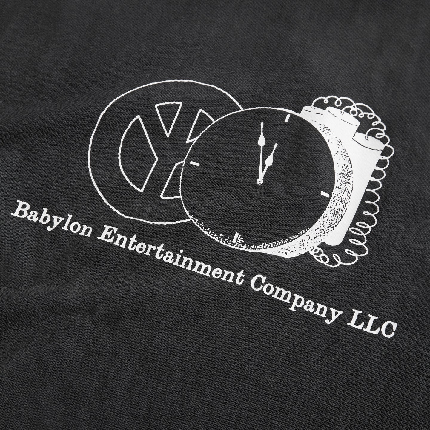 ENTERTAINMENT TEE